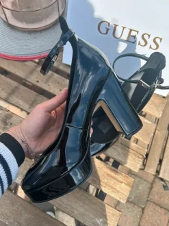 Chaussures à talons Guess