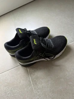 Chaussures asics