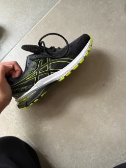 Chaussures asics