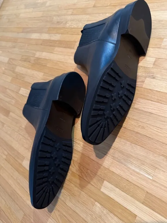 Chelsea Boots BOSS - 7 1/2 schwarz - NEU, nie getragen