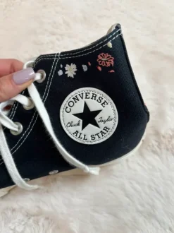 Chucks Chuck Taylor All Star Lift Platform Embroidered Floral