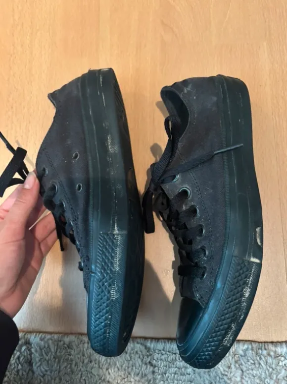 Chucks Converse schwarz
