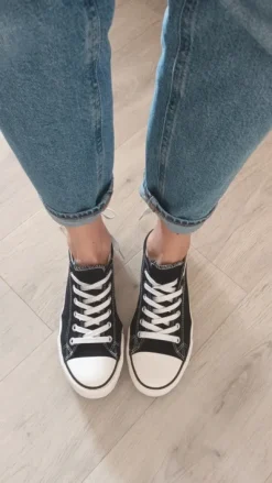 Chucks schwarz