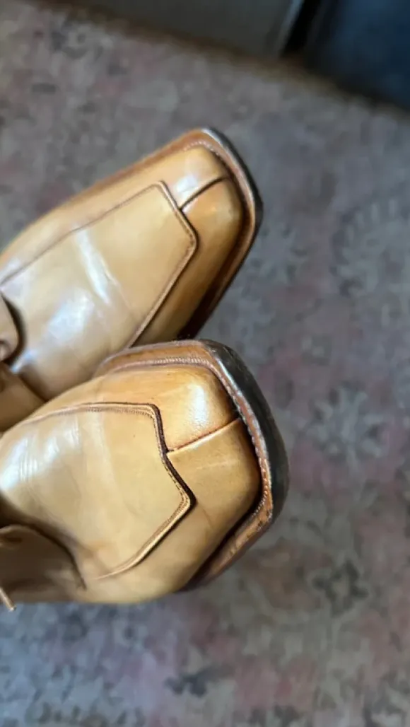 Cinti Lederschuhe Halbschuhe Beige Braun spitz Y2K 2000er