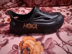 Claquette Hoka