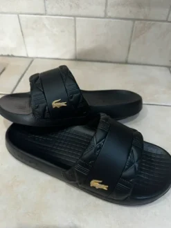 Claquette Lacoste