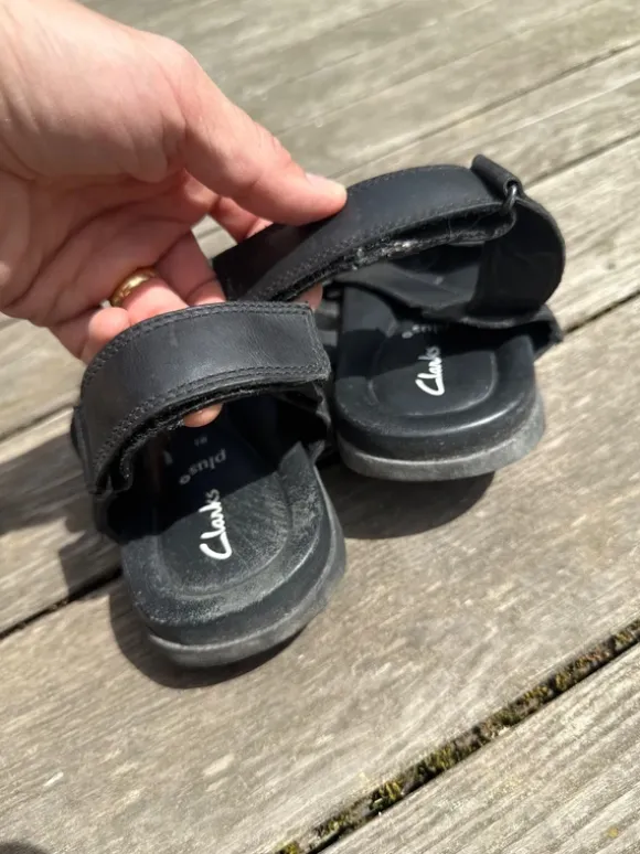 clarks leder sandalen