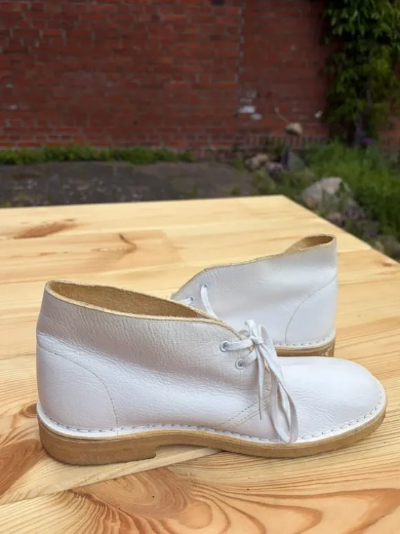 Clarks Originals Desert Boots Size 7