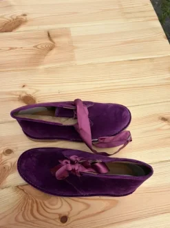 Clarks Originals lila Samt Size 7