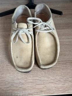 Clarks Wallabee Beige Suede