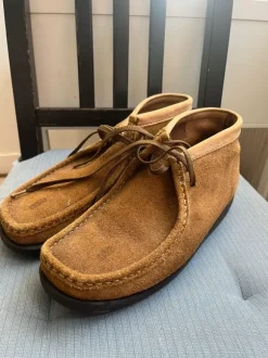 Clarks Wallabee Low