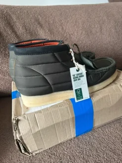 Clarks wallabees quilted army green 43