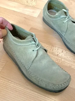 Clarks Weaver Beige
