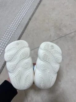 Clogs
