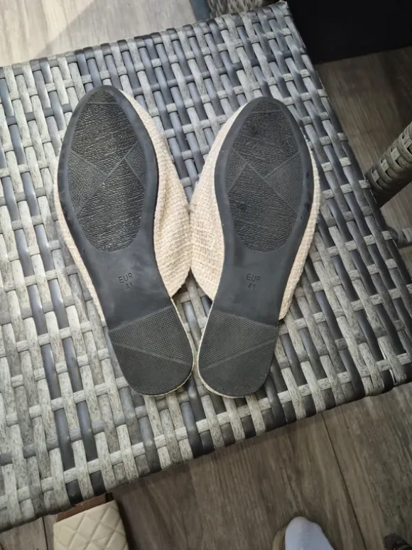 Clogs