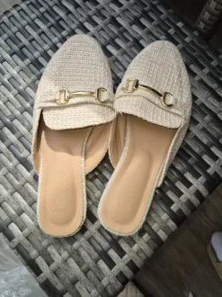 Clogs