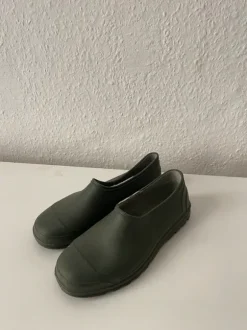 Clogs