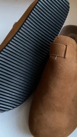 Clogs
