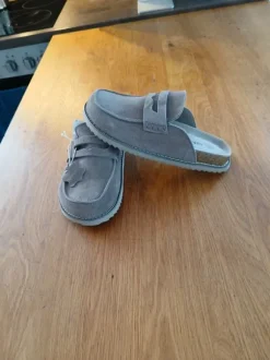Clogs donna n.38 ,in vera pelle scamosciata,nuovi con cartellino