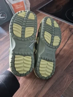 Clogs grün Größe 44 NEU