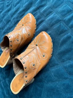 Clogs Leder und Holz