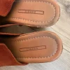 Clogs mit Absatz