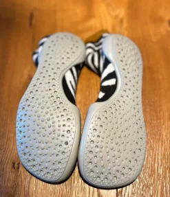 Collégien Haussocken mit Sohle Zebra Muster NEU
