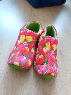 Comfortabele klomp pantoffels met tulpenpatroon, maat 39-41