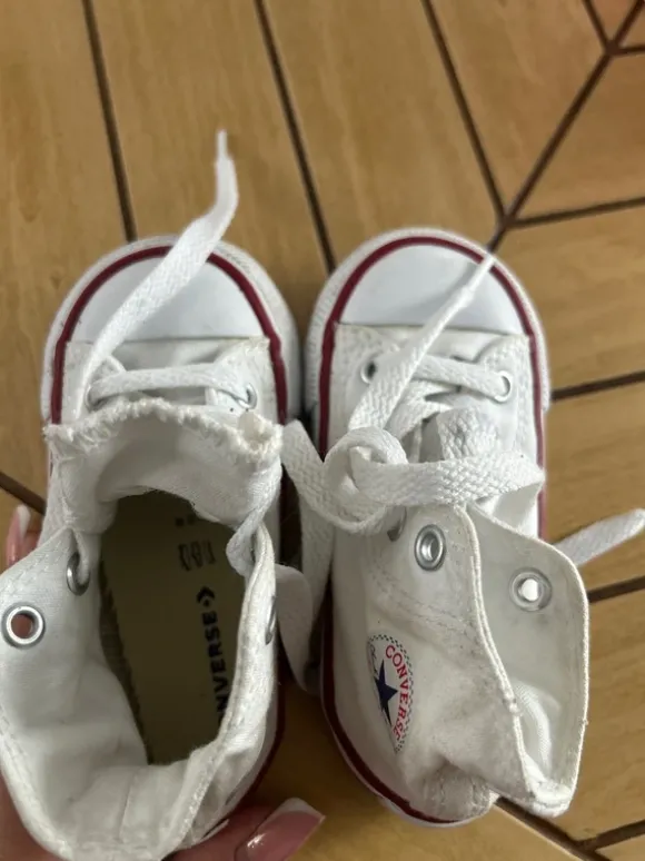 Converse 22