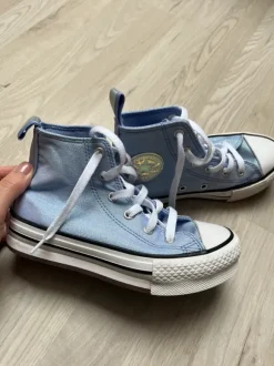 Converse girl 32, almost new