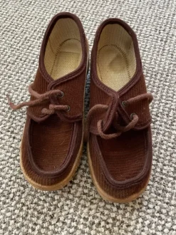 Cord Schnürschuh