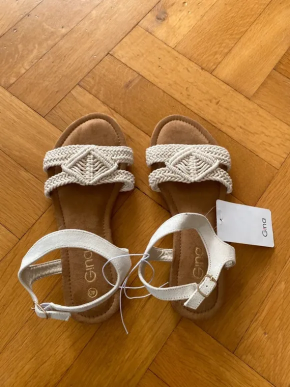 Creme farbene Gina Damen Sandalen Gr. 40