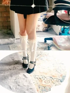 Cute Black Mary Jane Heels – Never Worn Jolies Mary Jane noires vernies – Jamais portées