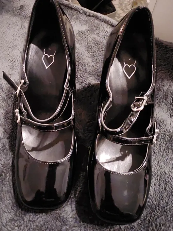 Damen Absatzschuhe . GR.40