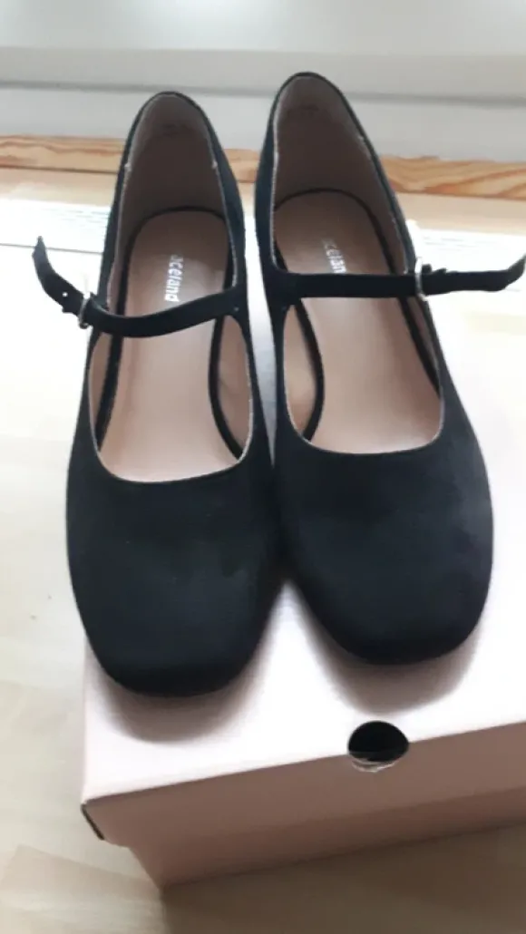 Damenschuhe