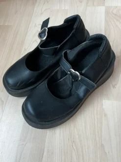 Damenschuhe