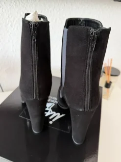 Damenschuhe Stiefel mit Absatz