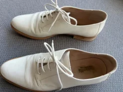 Derbies crème Minelli