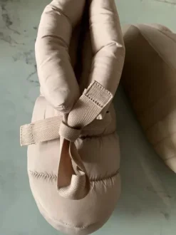 Dicke Winterhausschuhe Boots beige neu 35/36