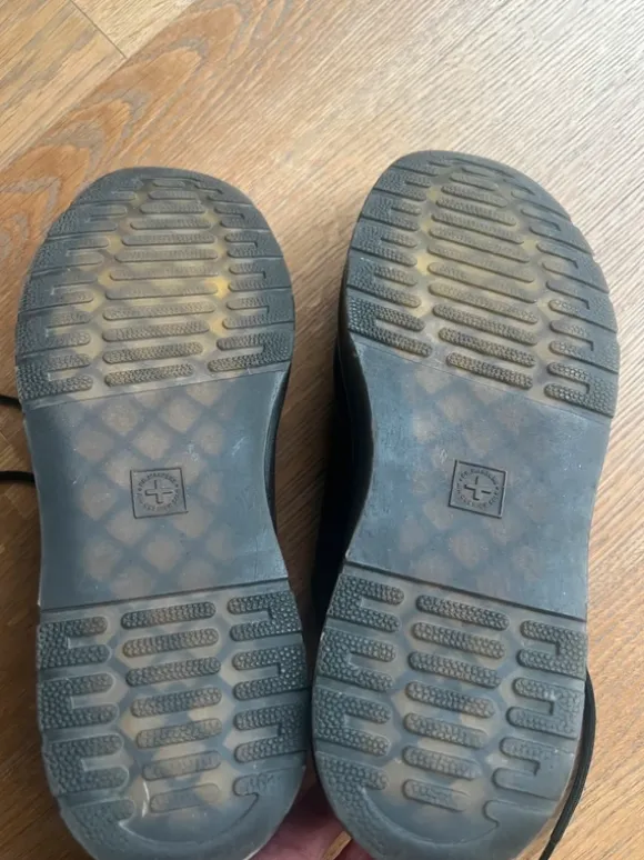 Dr. Martens Halbschuhe