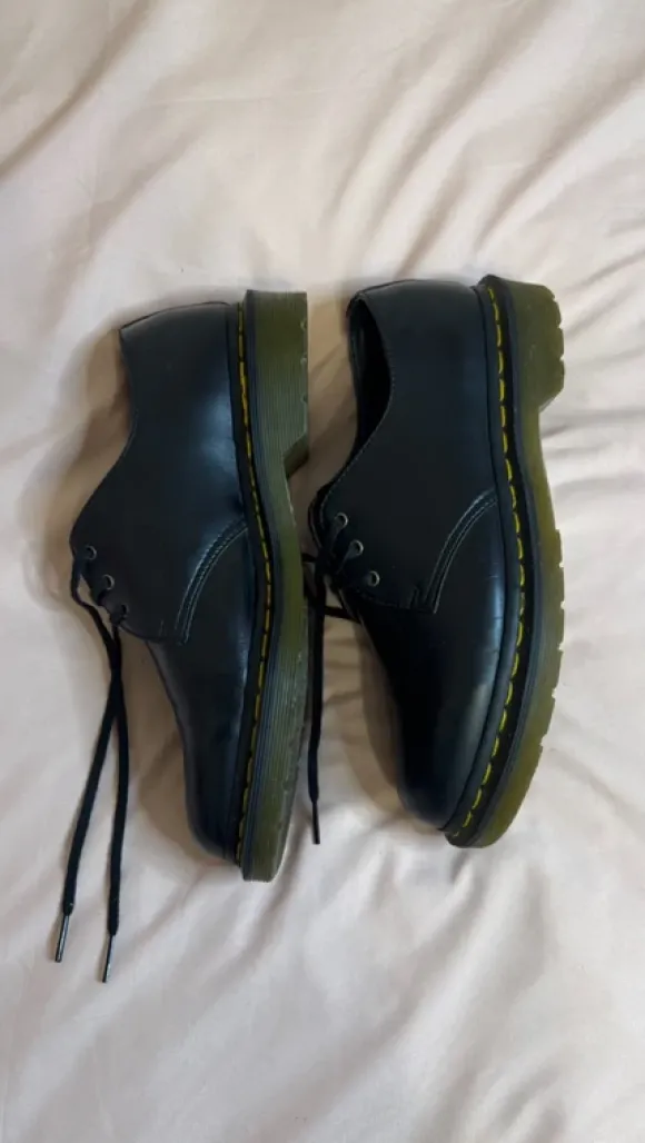 Dr Martens Halbschuhe