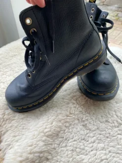Dr. Martens Leder schwarz