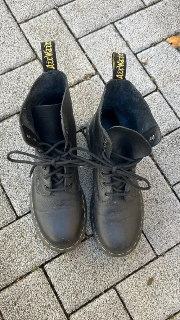 Dr. Martens schwarz Damen