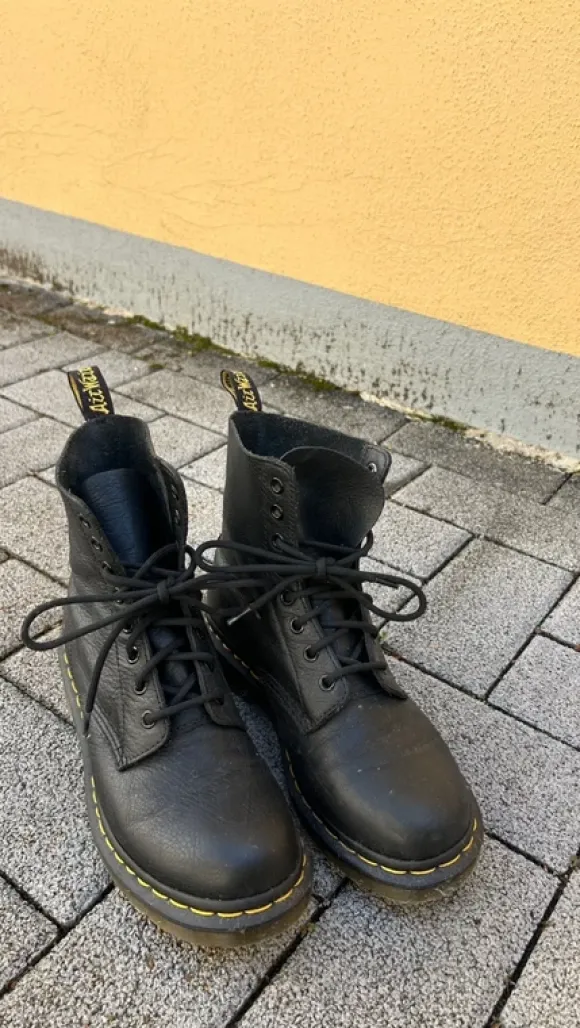 Dr. Martens schwarz Damen