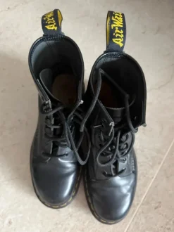 Dr martens schwarz matt