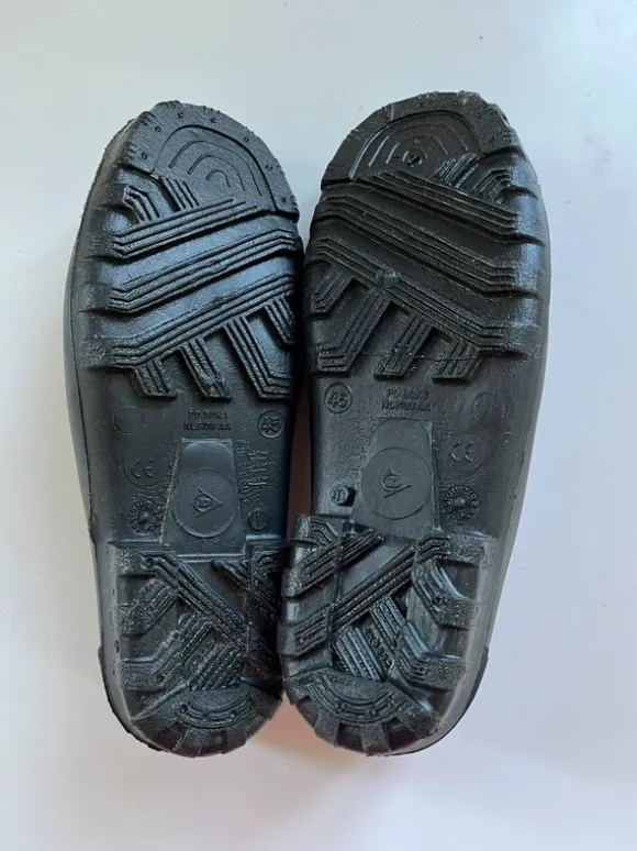 Dunlop rubber rain shoes size 45