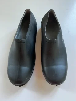 Dunlop rubber rain shoes size 45