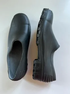 Dunlop rubber rain shoes size 45