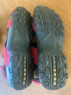 ECCO Sandalen rood/zwart maat 42
