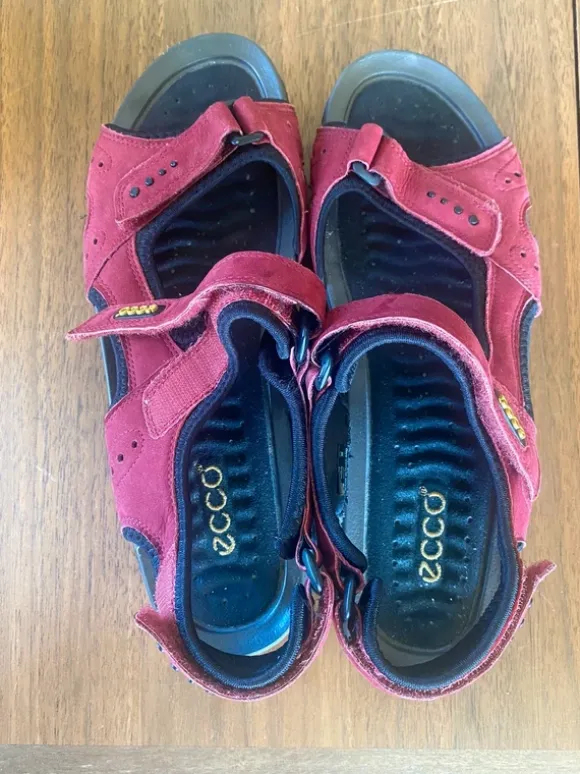 ECCO Sandalen rood/zwart maat 42